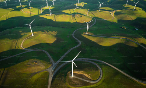Raccordement électrique : comment éviter cinq ans d'attente pour votre projet EnR ?