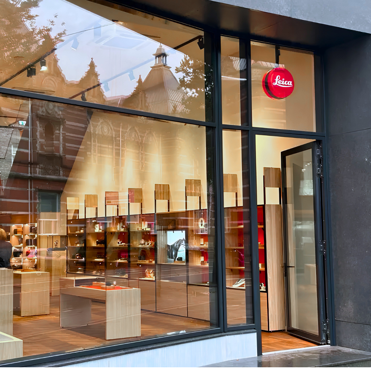 Leica