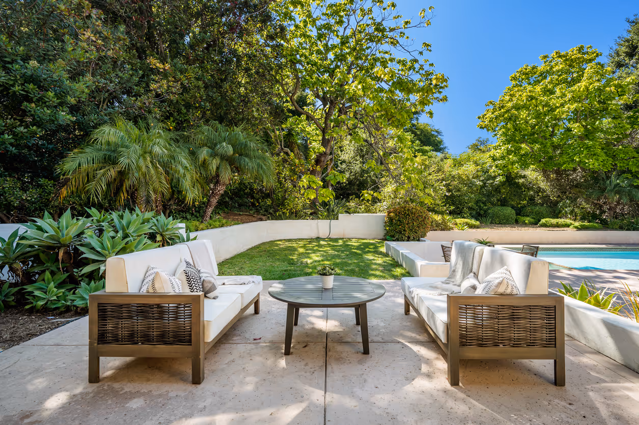 Exploring Outdoor Spaces : Choosing the Right Type of Outdoor Space for Your Home