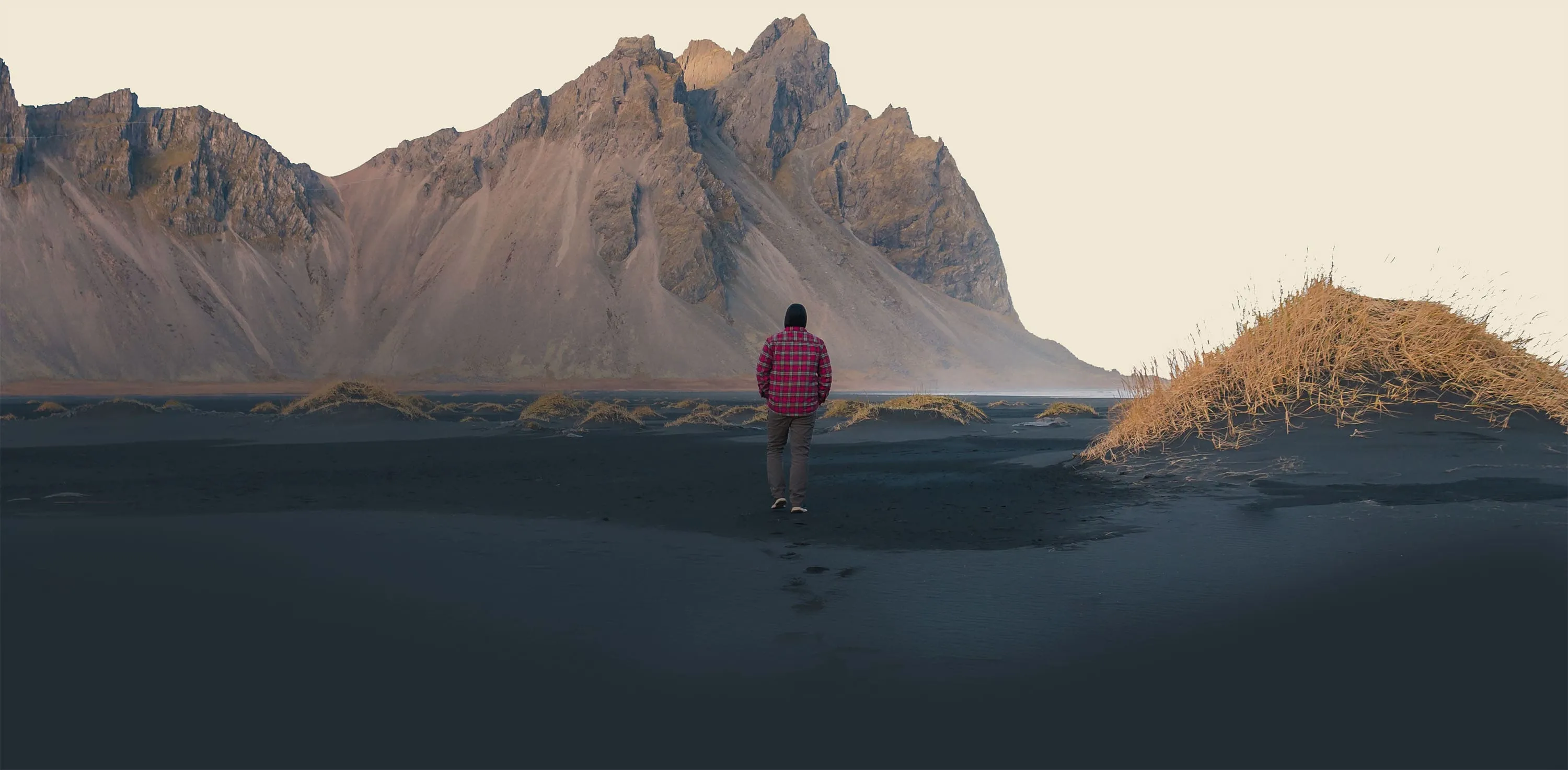 Vestrahorn Campsite | 18 minute drive from Hfn