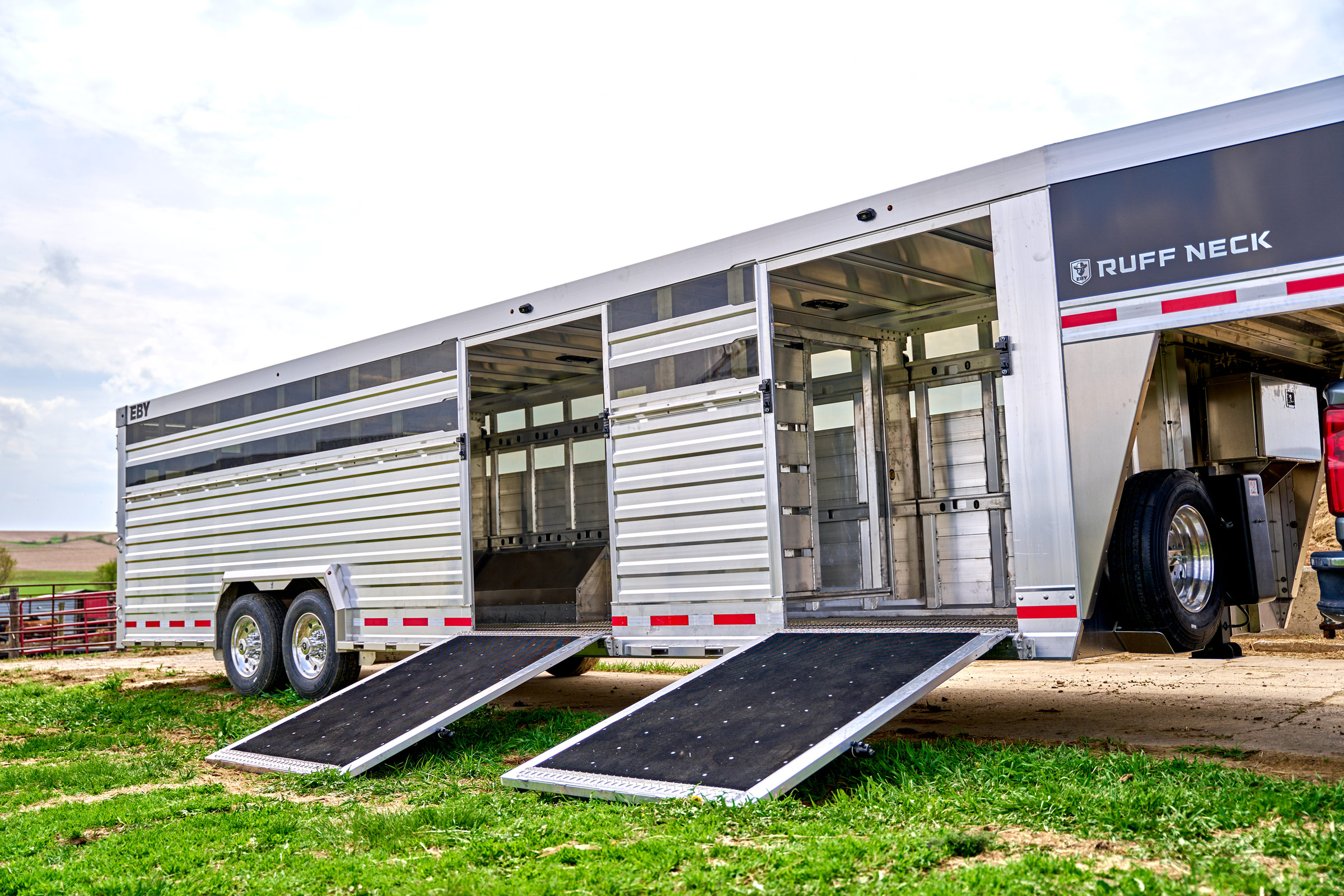 Eby Ruff Neck Final Drive Slat Side Livestock Trailer