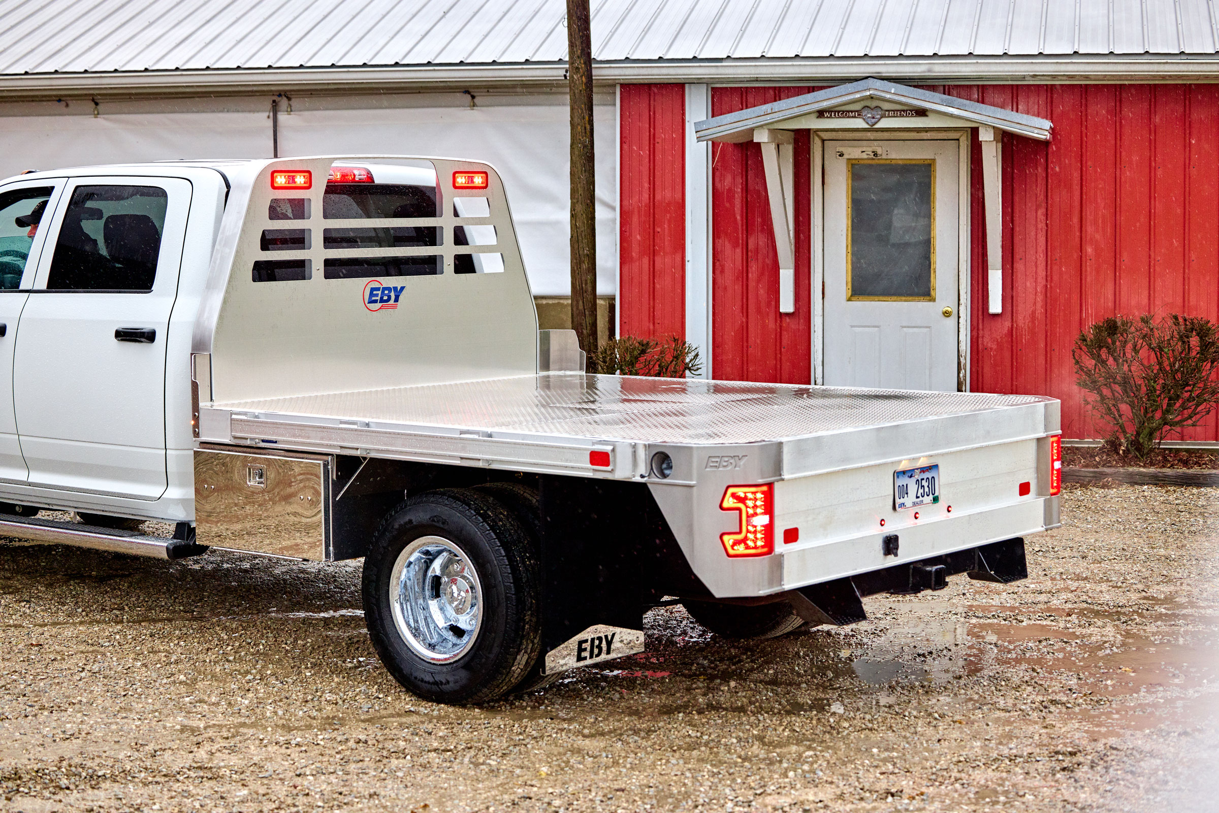 Eby BIG COUNTRY Flat Bed Towing Body