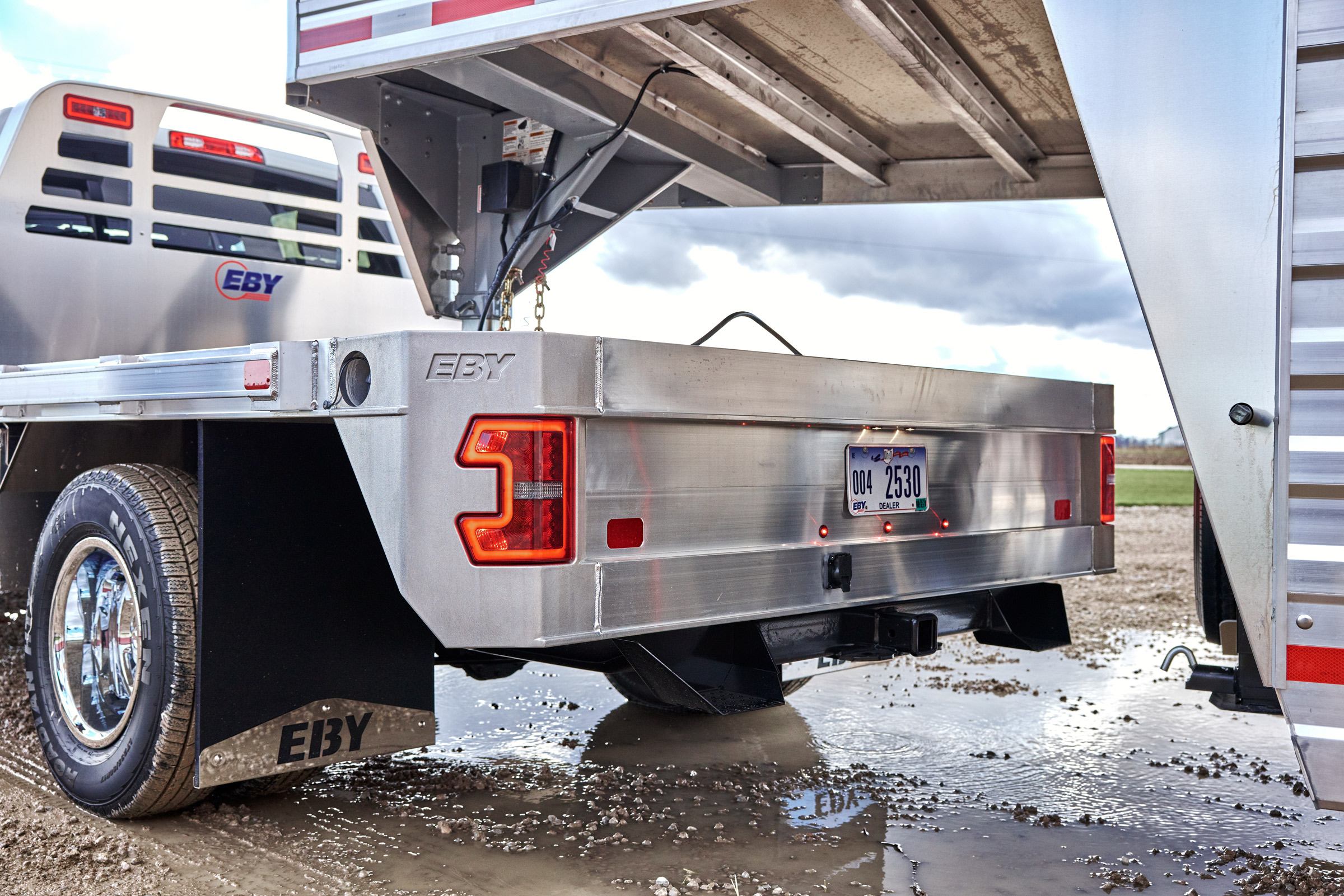 Eby BIG COUNTRY Flat Bed Towing Body