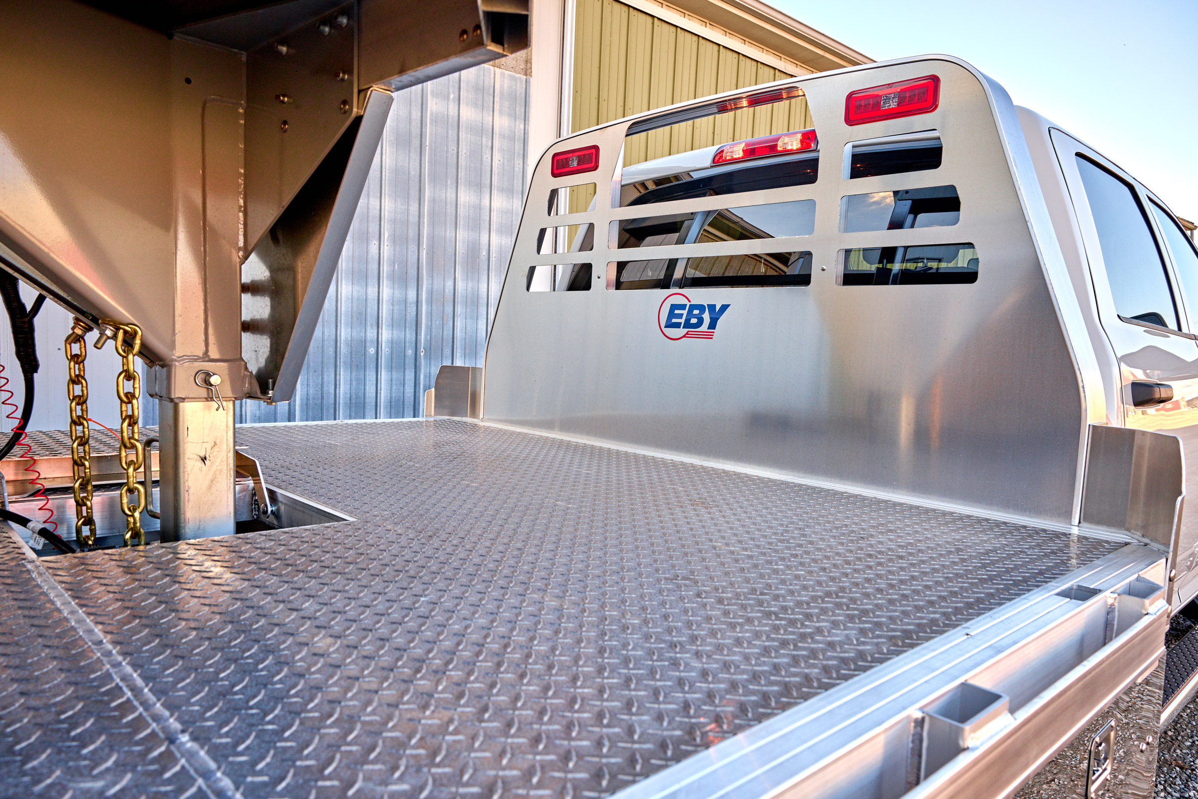 Eby BIG COUNTRY Flat Bed Towing Body with Side Kit