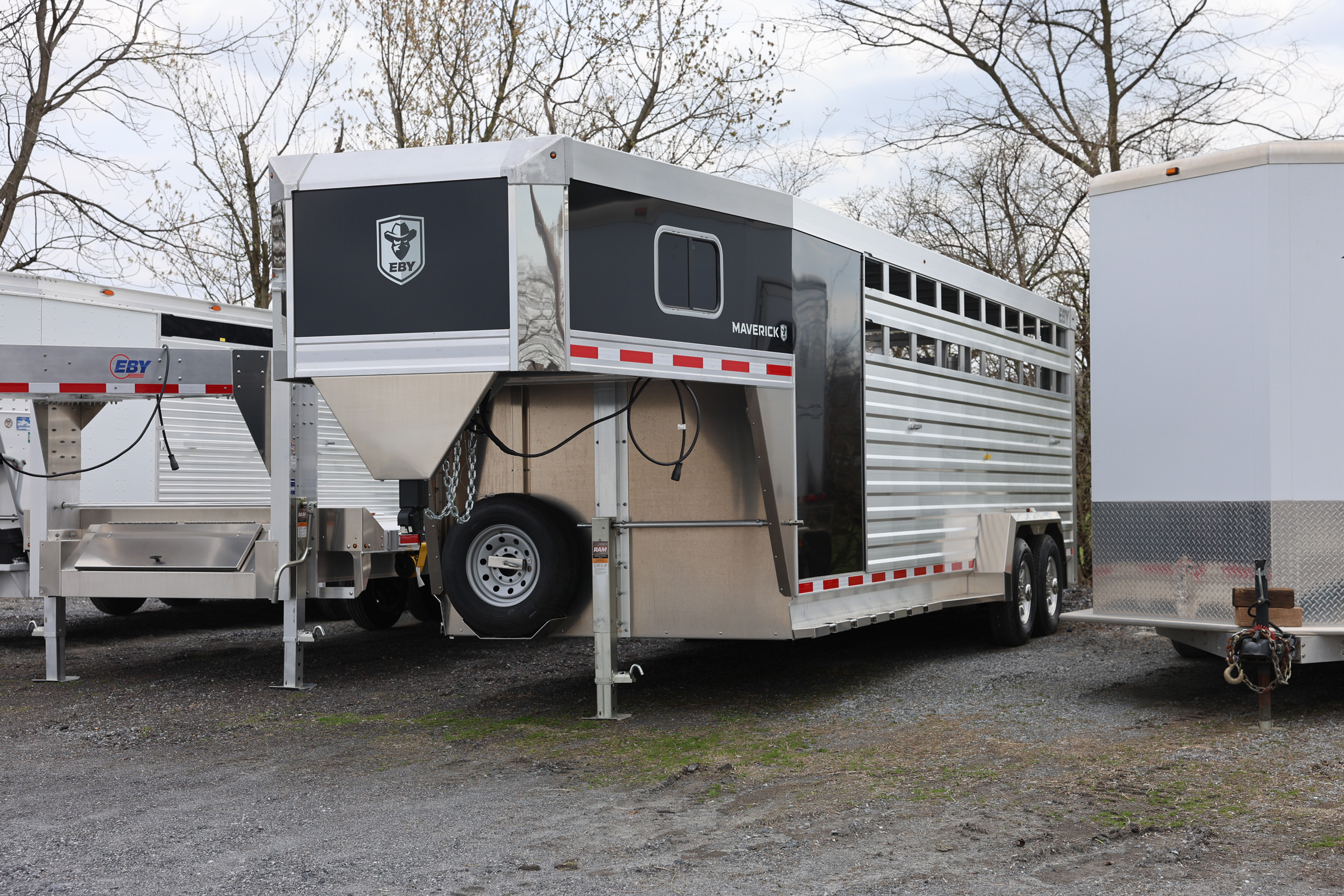 Maverick Stock Combo Livestock Trailer