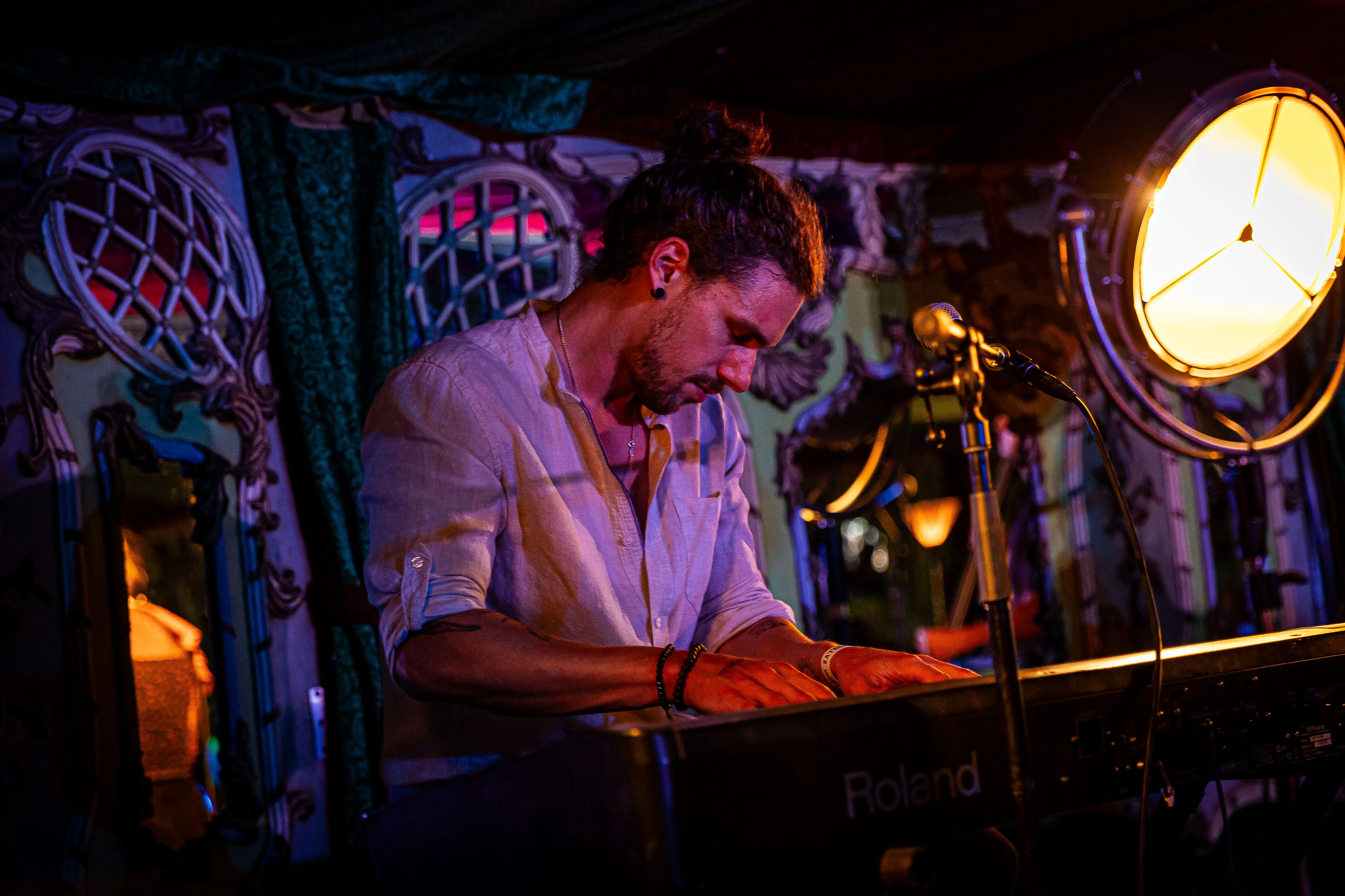 Spiegeltent Majestic zaterdagavond
