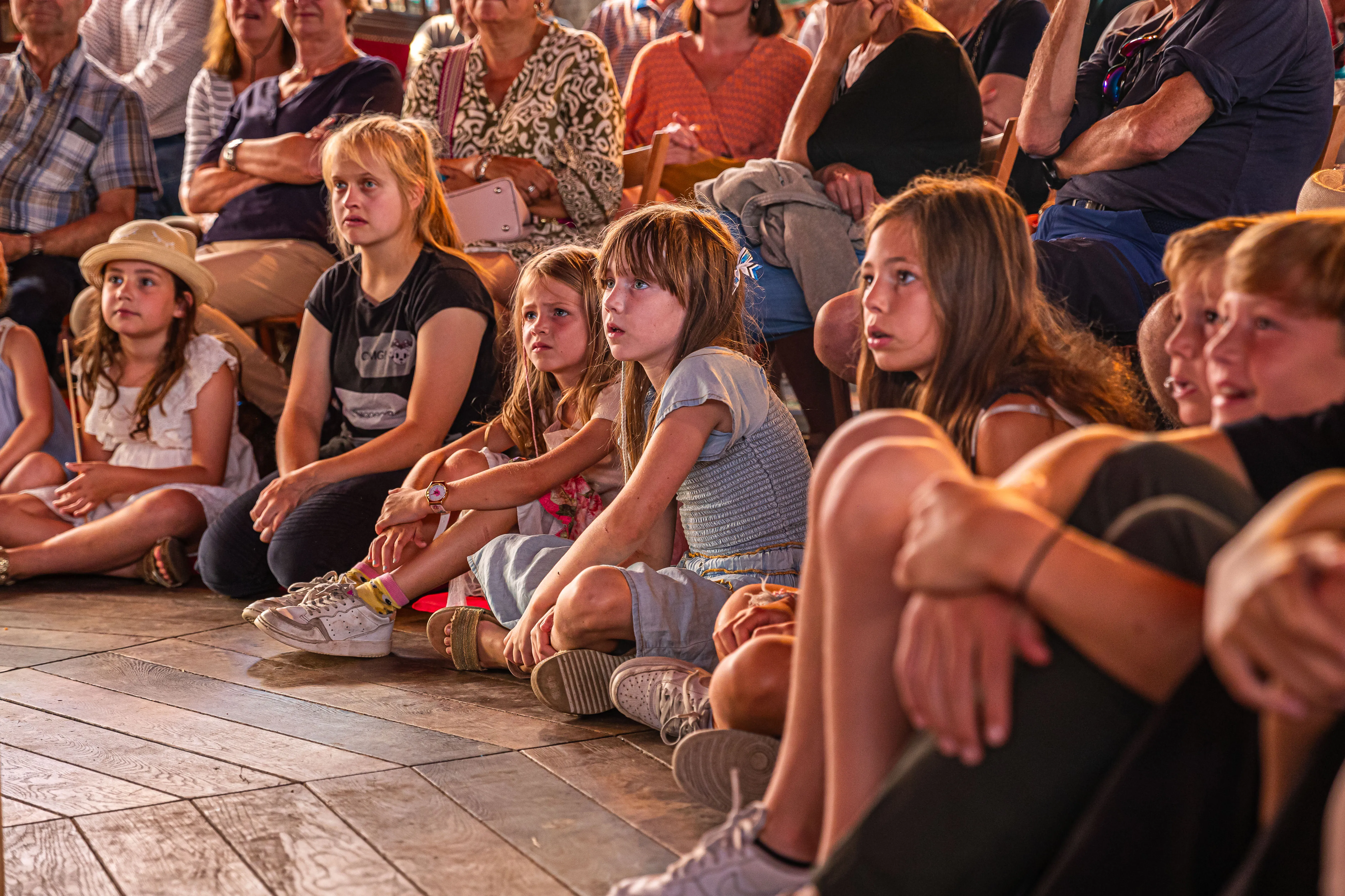 PLT Toon Hermans Theater Sittard: Theatertent Deluxe zaterdag