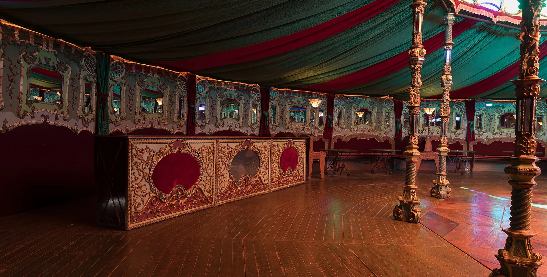 Spiegeltent Majestic - Jong Talent