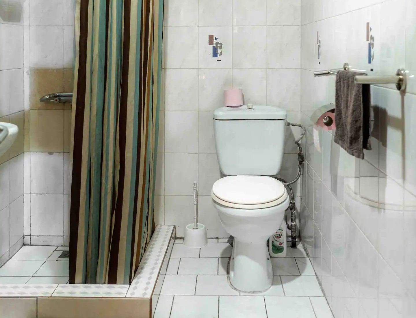 Salle de bain du studio 
toilette et douche 