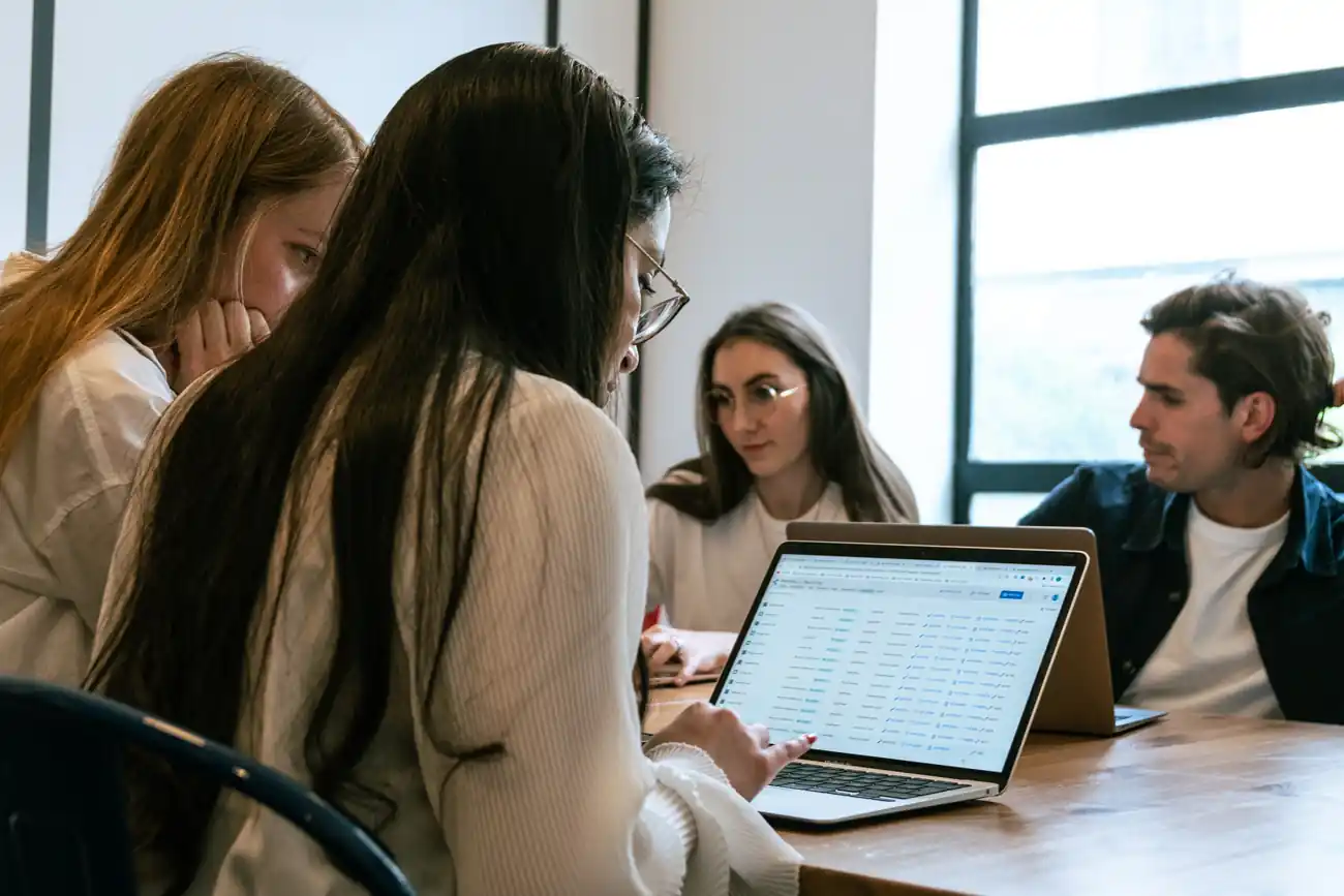 Agence de redaction web GEO - Pickers