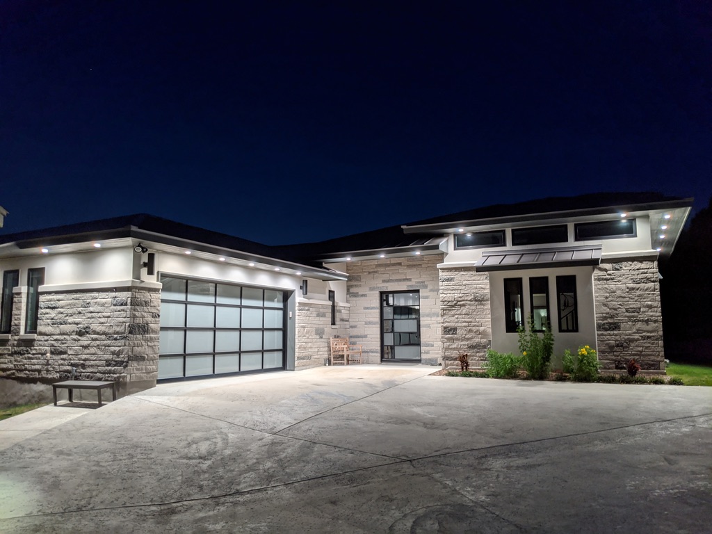 Energy efficient custom home interior built by UrbanLUX in San Antonio 78255