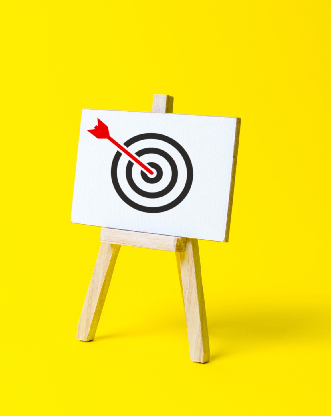 canvas-with-dart-on-target