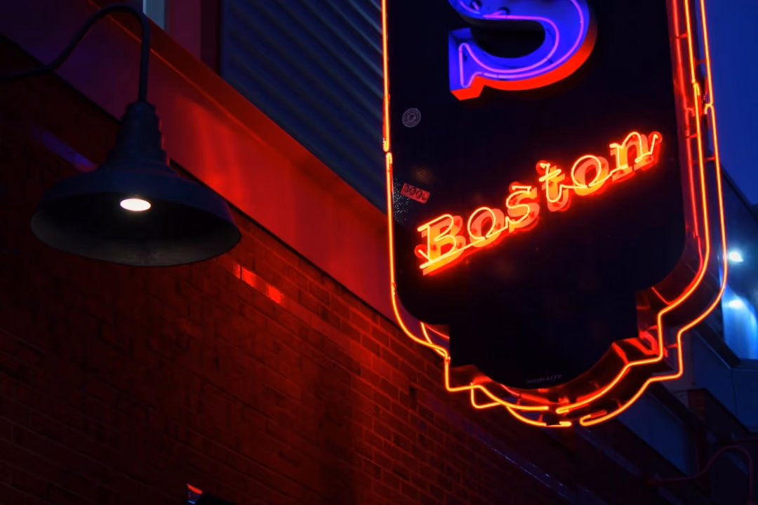 small business storefront in Massachusetts - business owners insurance near me