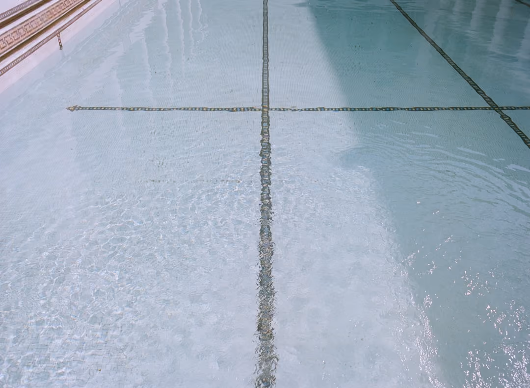 common condo amenity like a swimming pool - condo association insurance