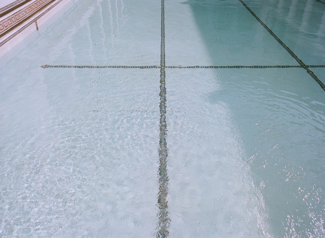common condo amenity like a swimming pool - condo association insurance