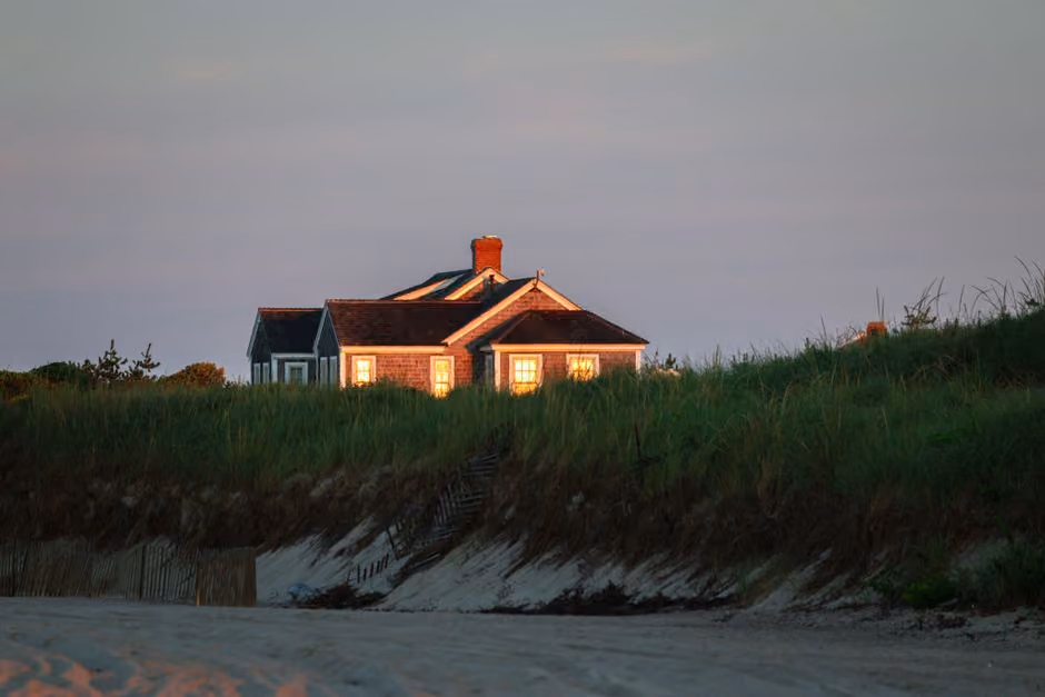 Coastal home in Massachusetts vacation property Coastal home in Massachusetts vacation property