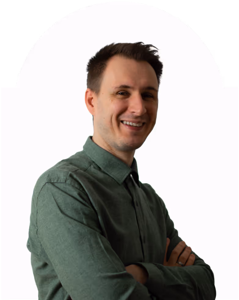 Portrait of Stefan Ivic, Founder & CEO of Broworks, a certified Webflow agency specializing in WordPress to Webflow migrations, CRO, SEO, and growth-focused websites.