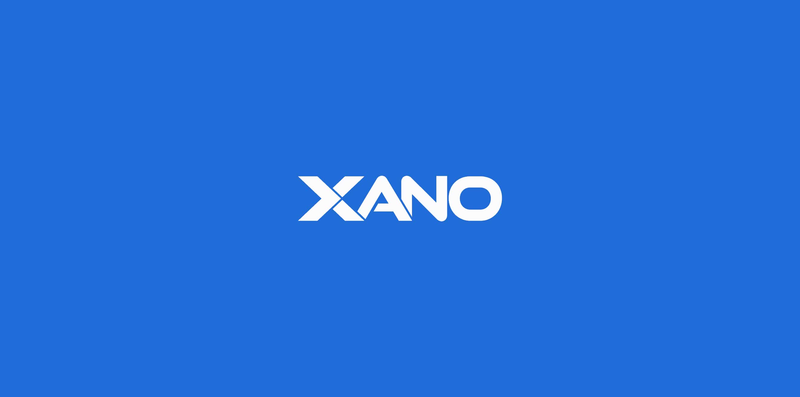 Logo der Xano-Backend-Entwicklungsplattform auf blauem Hintergrund.
