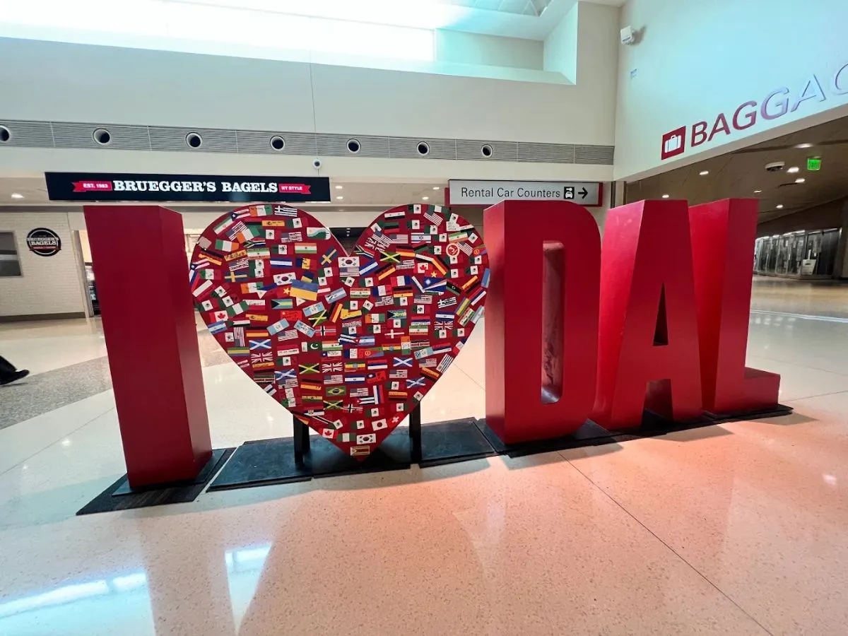 Dallas Love Field Airport by Private Jet