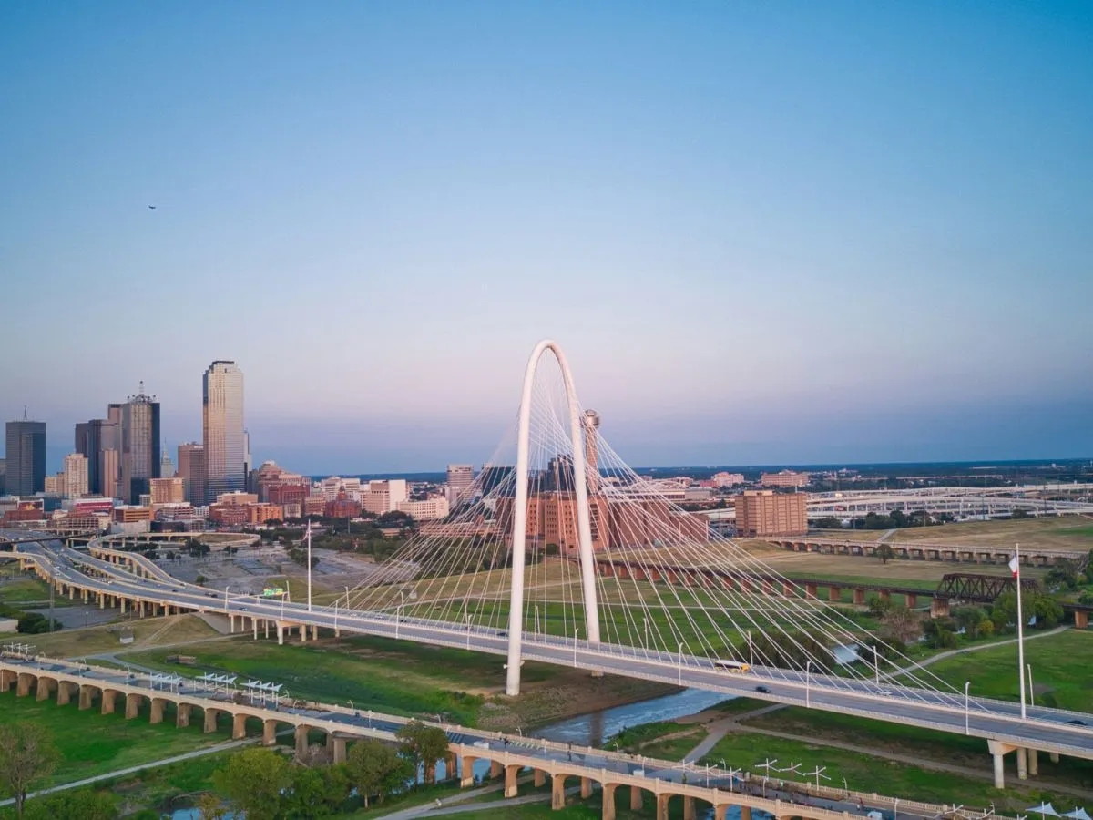 Private Jet Travel in Dallas and Los Angeles