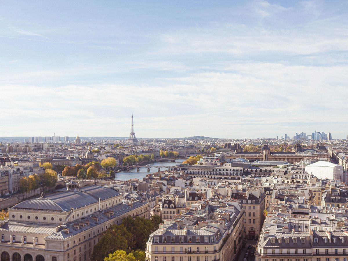private jet flights into Paris