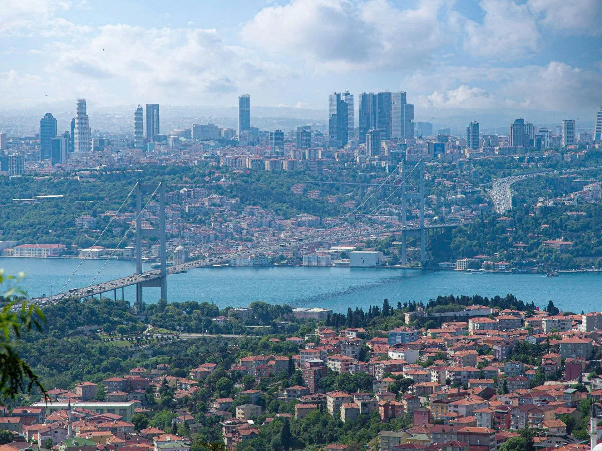 Private Jet from Dubai to Istanbul