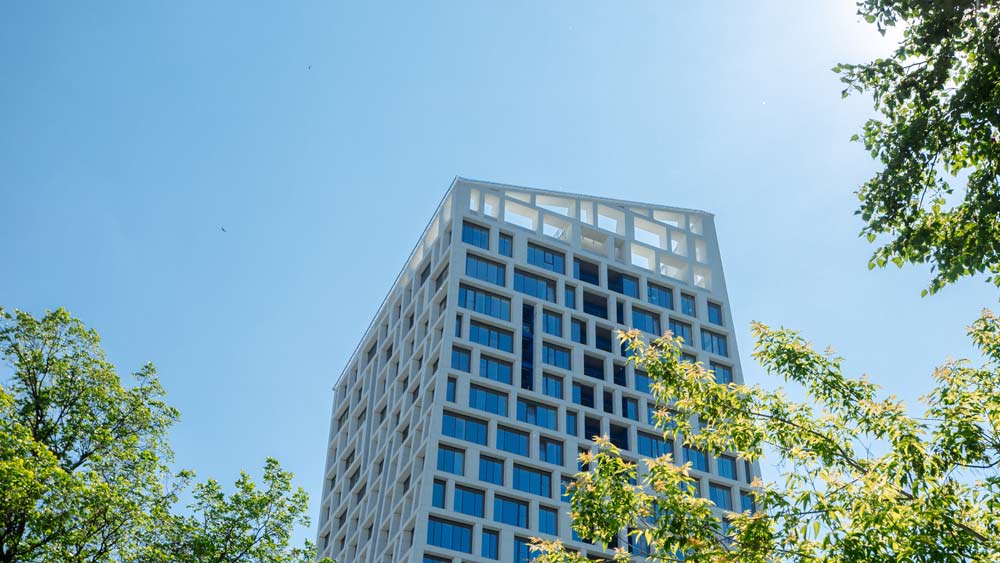 Benefits of EV Chargers for LEED Buildings | Chargie