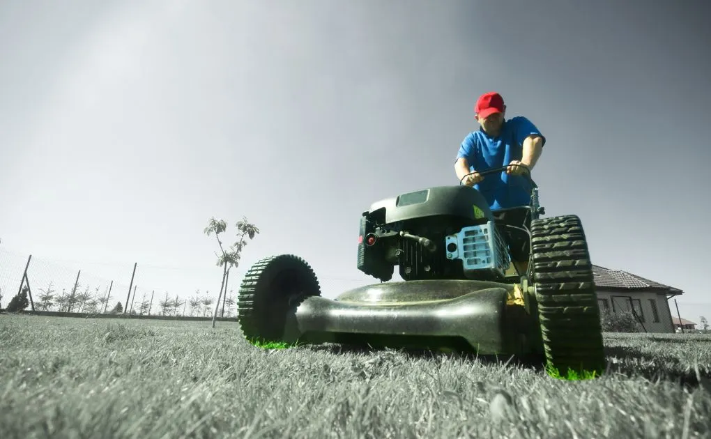 man doing some lawn mowling