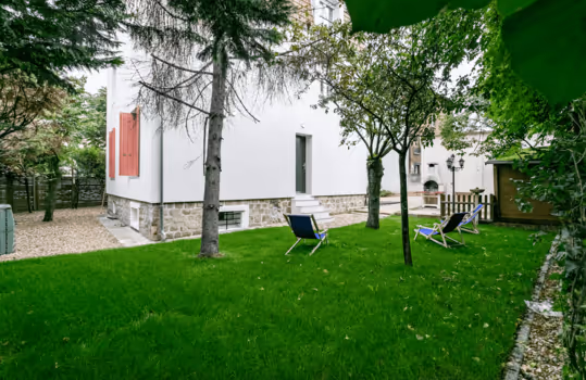 photo chantier surélévation Colombe (Après, vue du jardin)