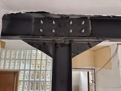 photo chantier ouverture mur porteur 4m Paris 17 (zoom poutre 2)