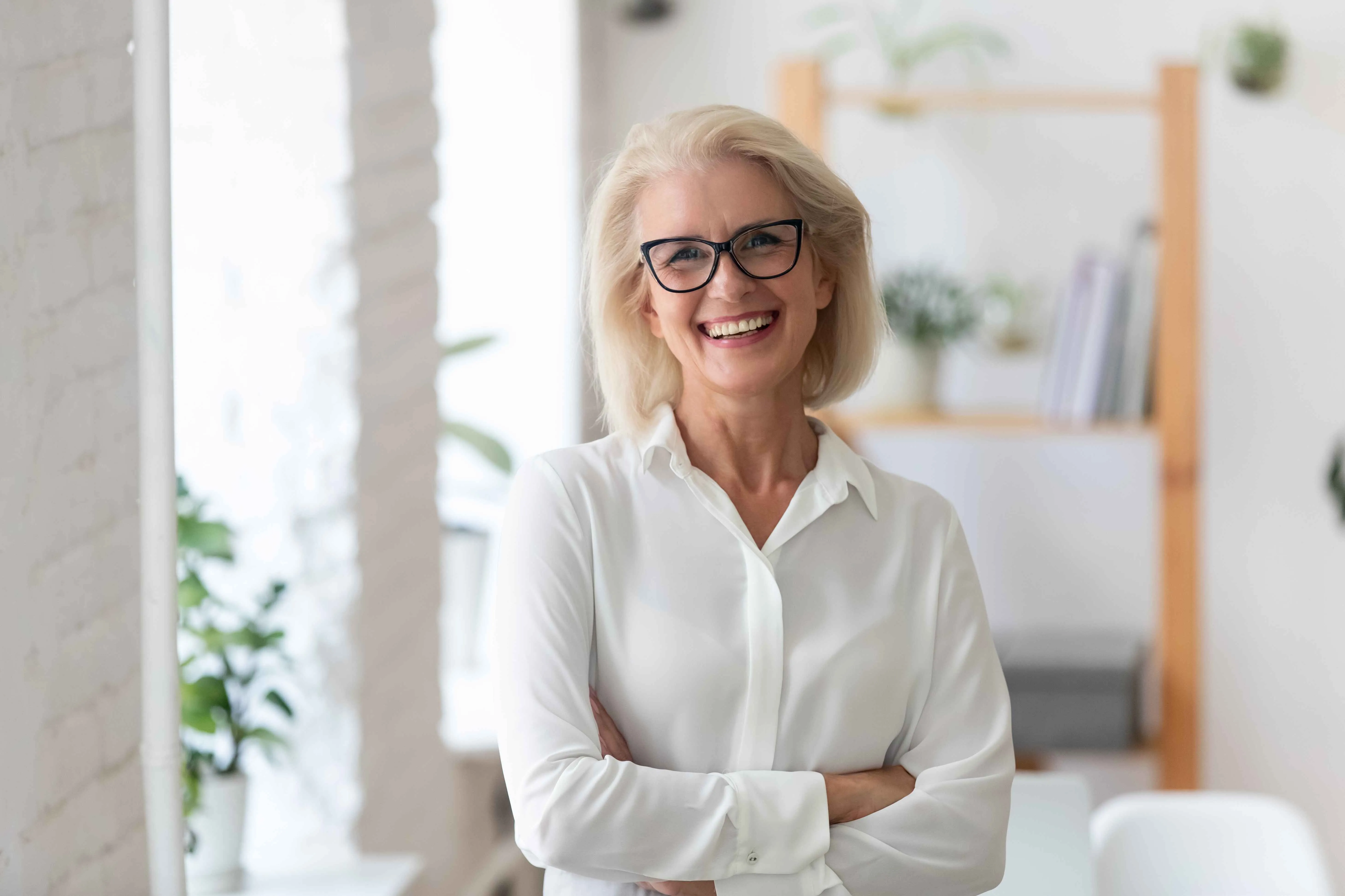Old woman with risk factors for heart diseases