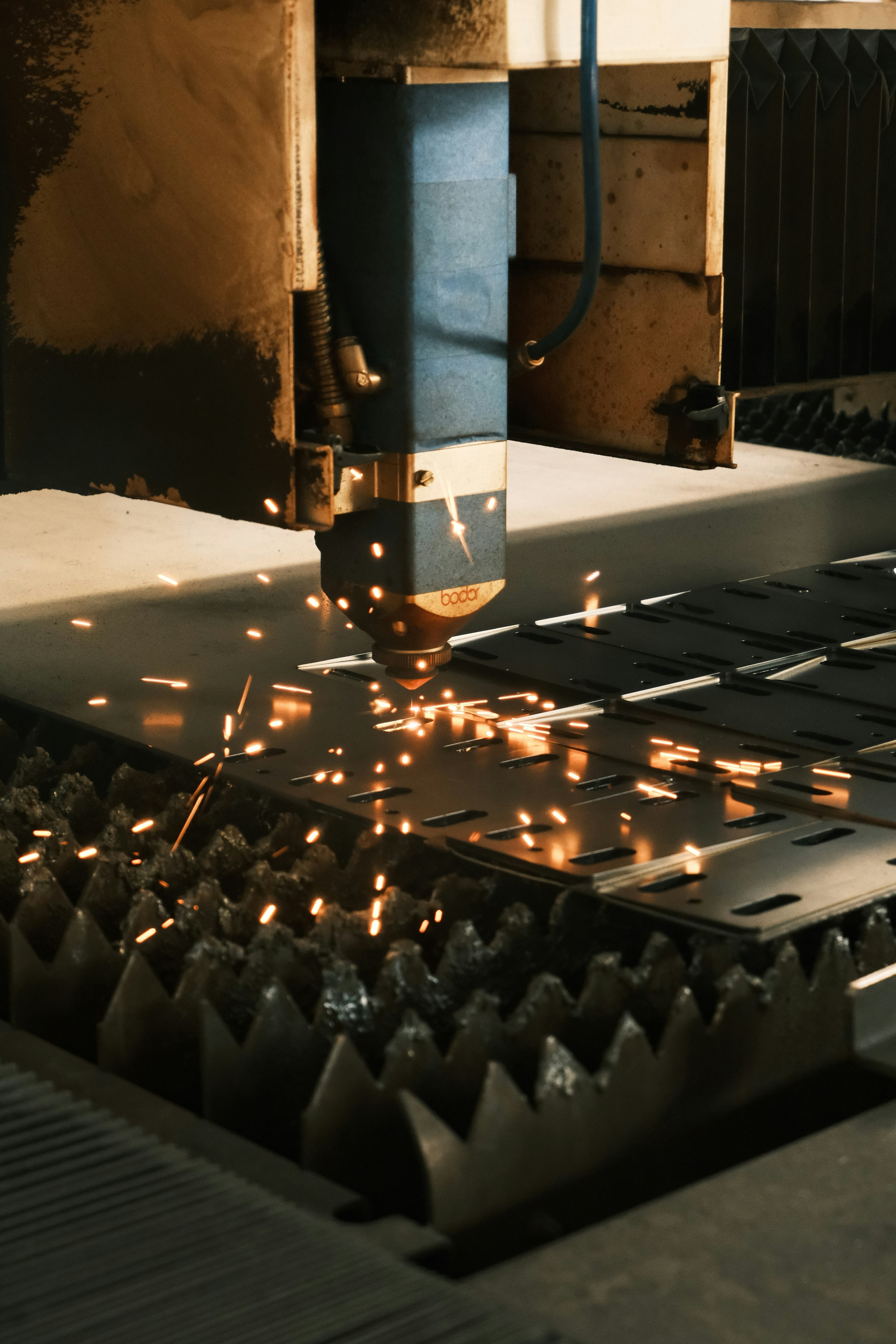 Equipment Finance for Growing Businesses: Chattel Mortgage vs Lease Explained