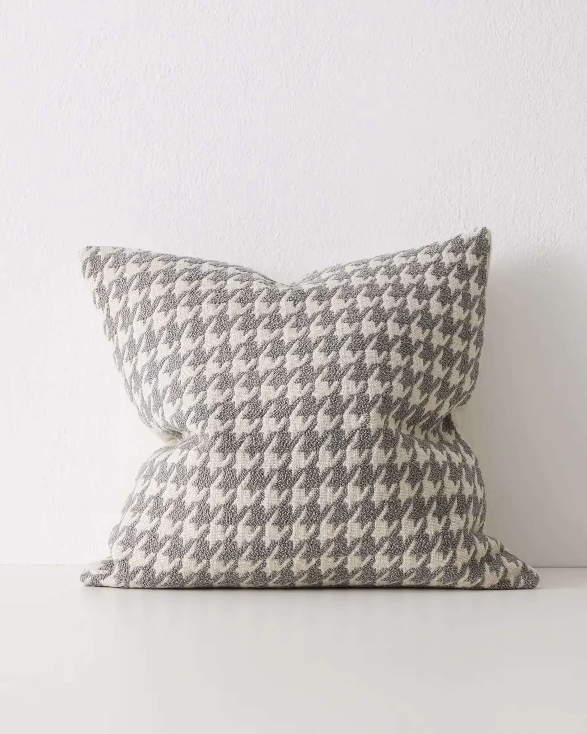 Giovanni Cushion