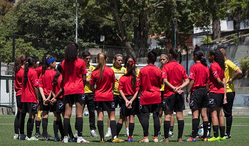 LA VINOTINTO SUB-20 Y SUB-15 FEMENINA INICIARON SUS TRABAJOS EN CARACAS