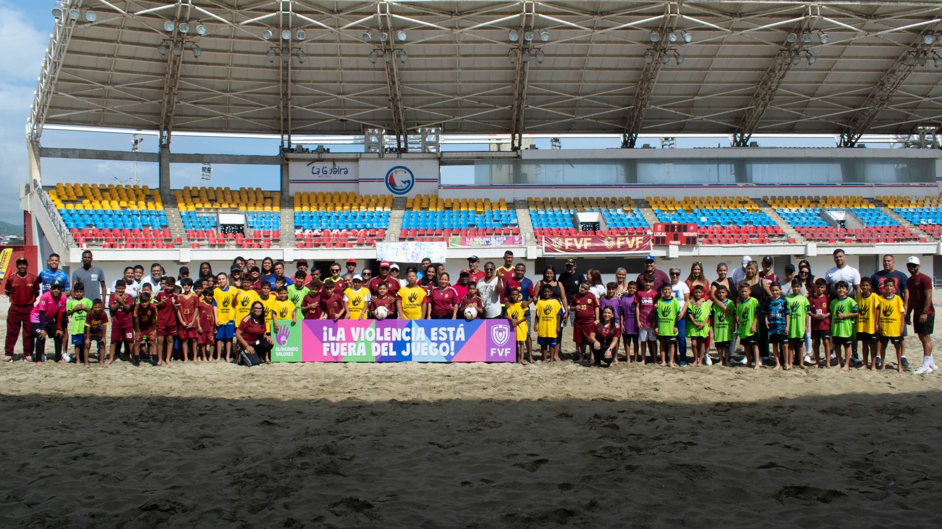 EL DÍA DEL NIÑO SE VISTIÓ DE VINOTINTO: VALORES, SONRISAS Y FÚTBOL EN TODO EL PAÍS