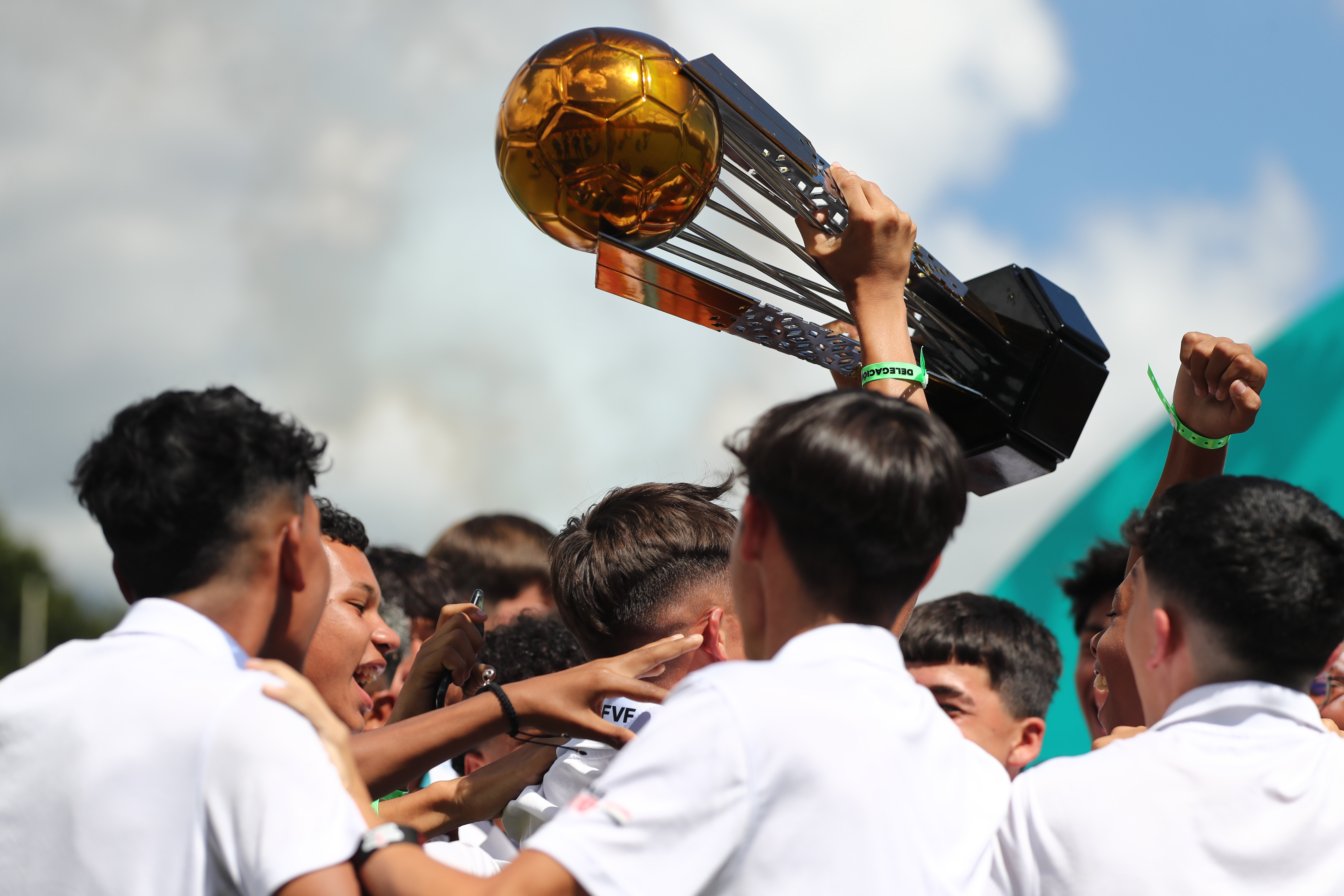 TODO LISTO PARA LAS FINALES DE LA LIGA FUTVE JUNIOR EN EL ESTADIO METROPOLITANO DE LARA
