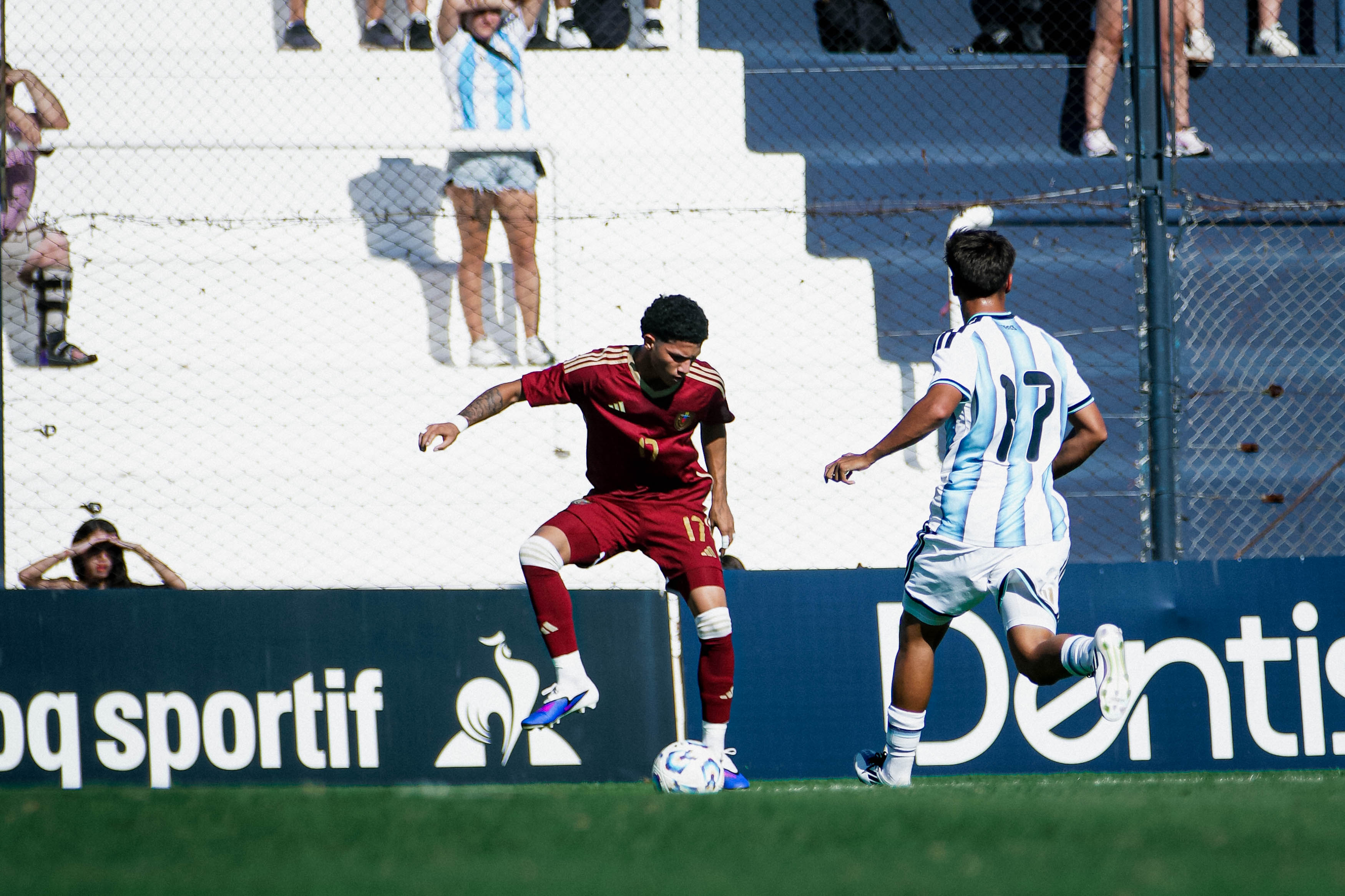 LA VINOTINTO SUB 17 SUMÓ SU PRIMER PUNTO EN EL JÓVENES PROMESAS FRENTE A ARGENTINA