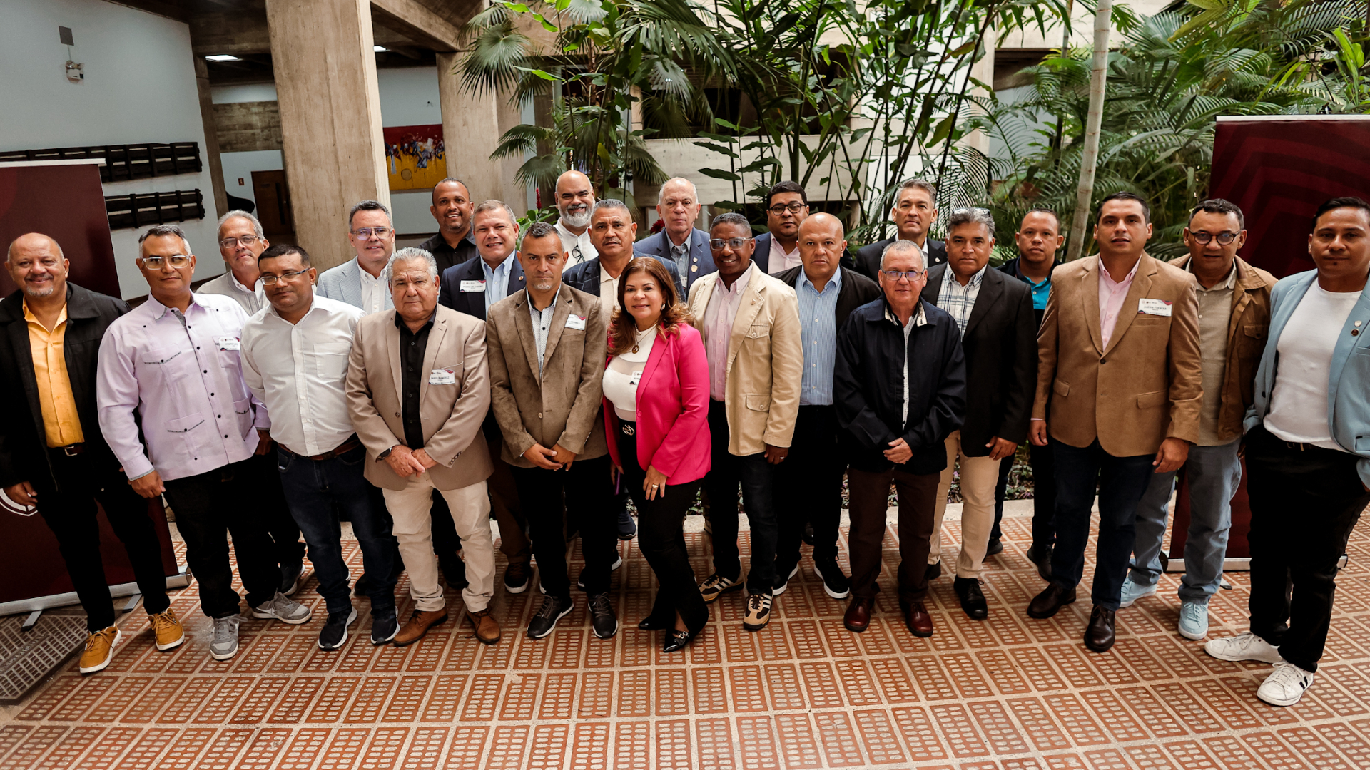 LA FVF Y EL CCD IMPULSAN EL FORTALECIMIENTO DEL FÚTBOL NACIONAL A TRAVÉS DE WORKSHOP IMPARTIDO POR EL IESA PARA LOS PRESIDENTES DE LAS ASOCIACIONES