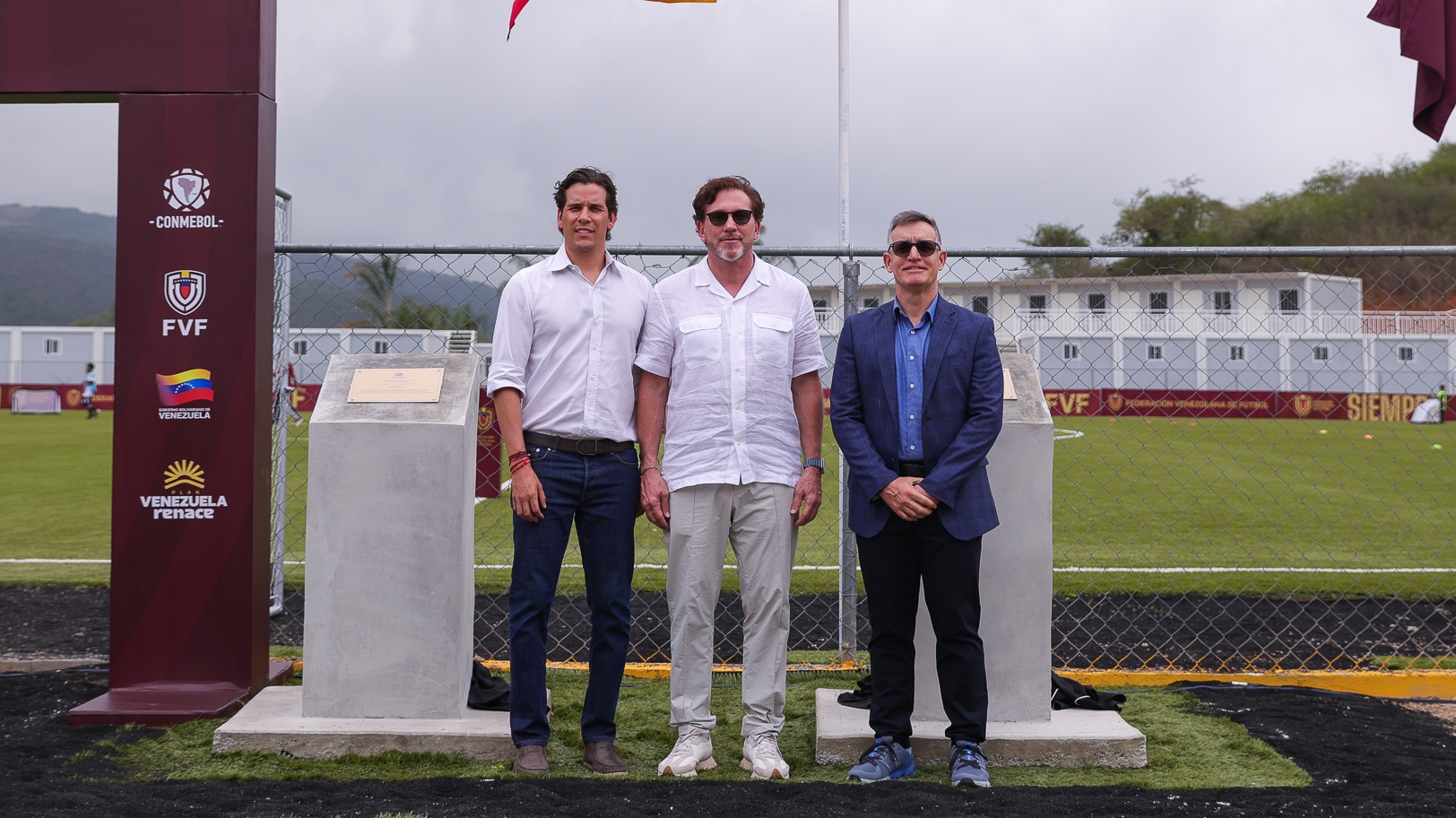 ALEJANDRO DOMINGUEZ VISITÓ VENEZUELA PARA CONOCER PROYECTOS IMPULSADOS POR LA FVF CON EL RESPALDO DE CONMEBOL