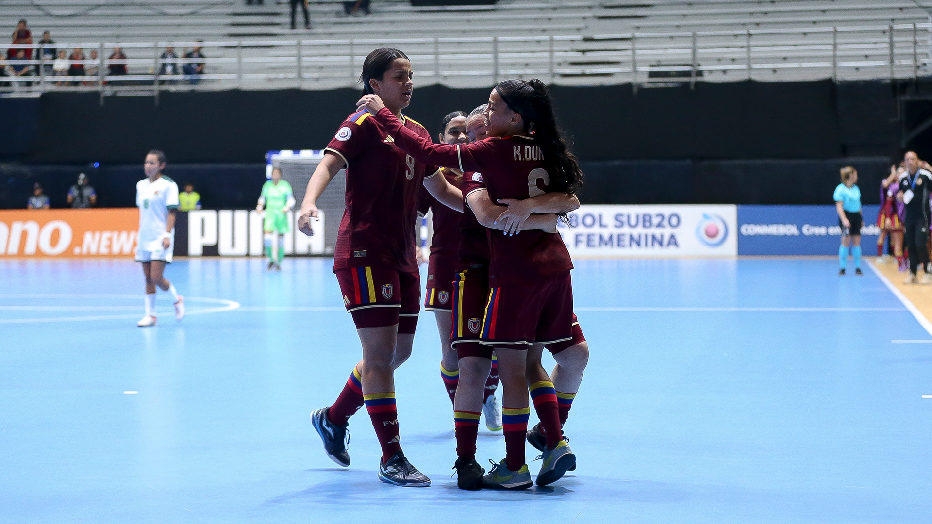 LA VINOTINTO SE CREIÓ EN CASA 