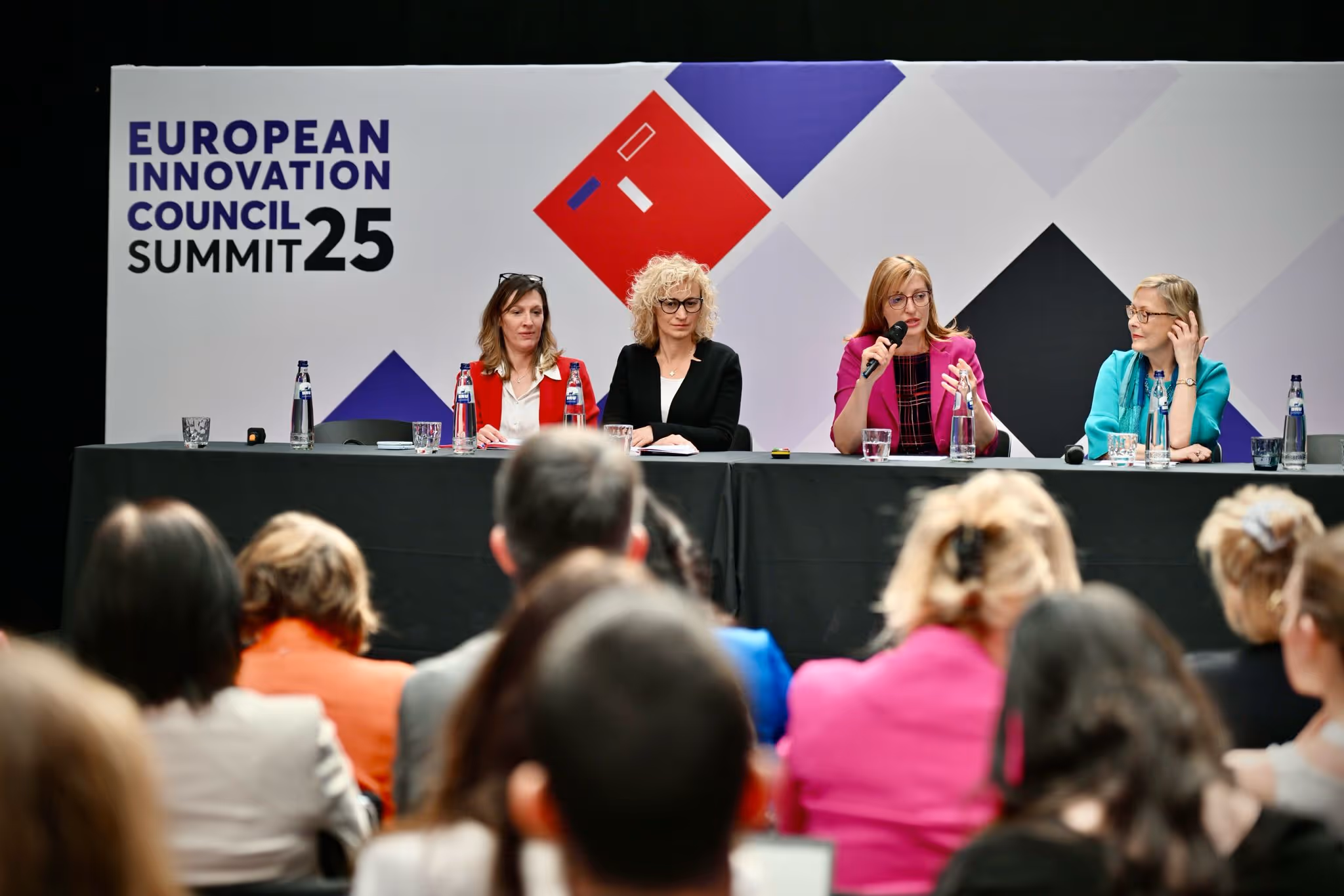 European Women in VC meeting with the Commissioner, Ekaterina Zaharieva during EIC Summit 2025