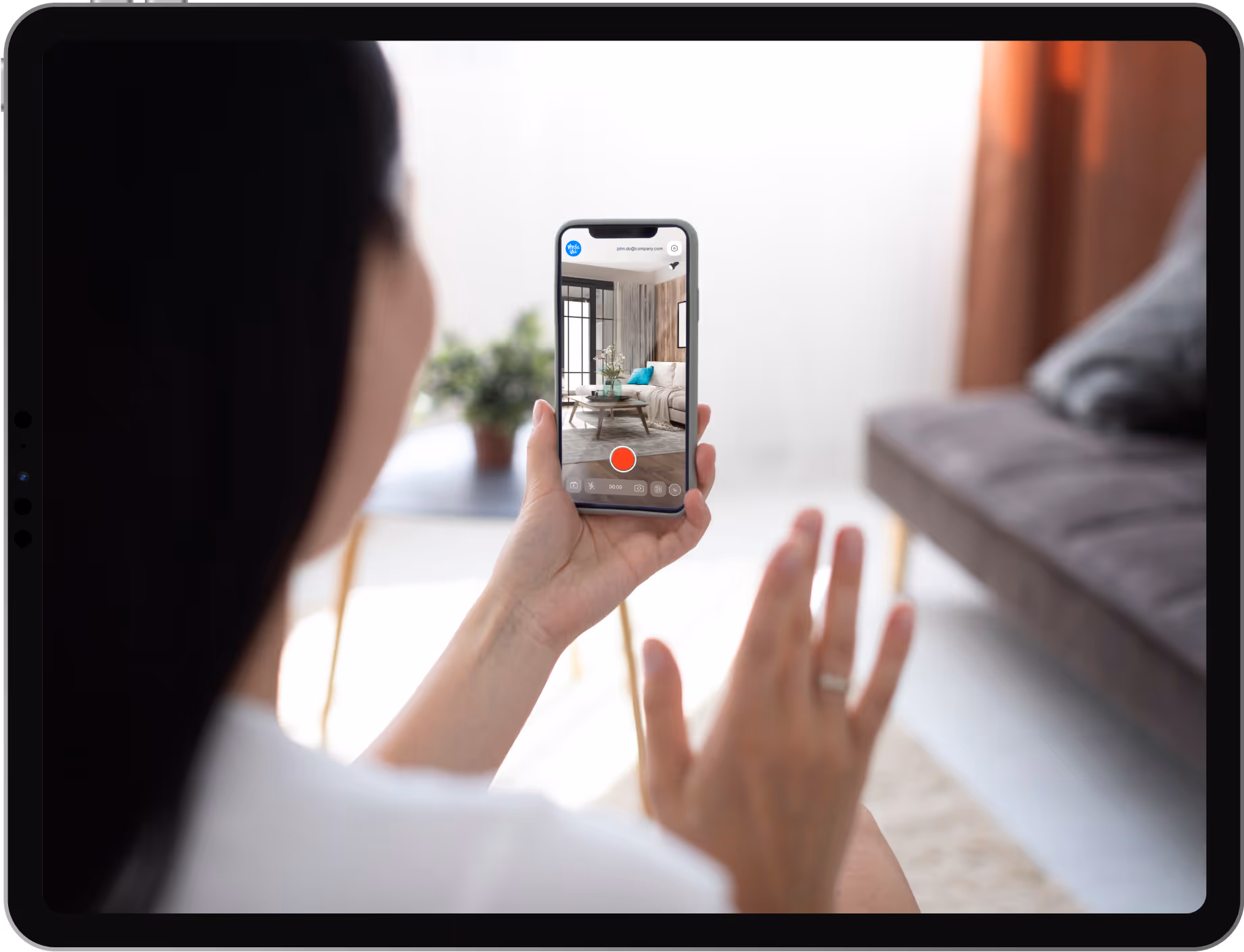Transform your customer
success experience with personalized video