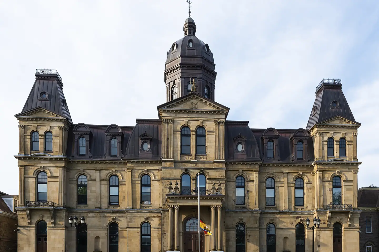 Budget du Nouveau-Brunswick : les signaux qui comptent le plus