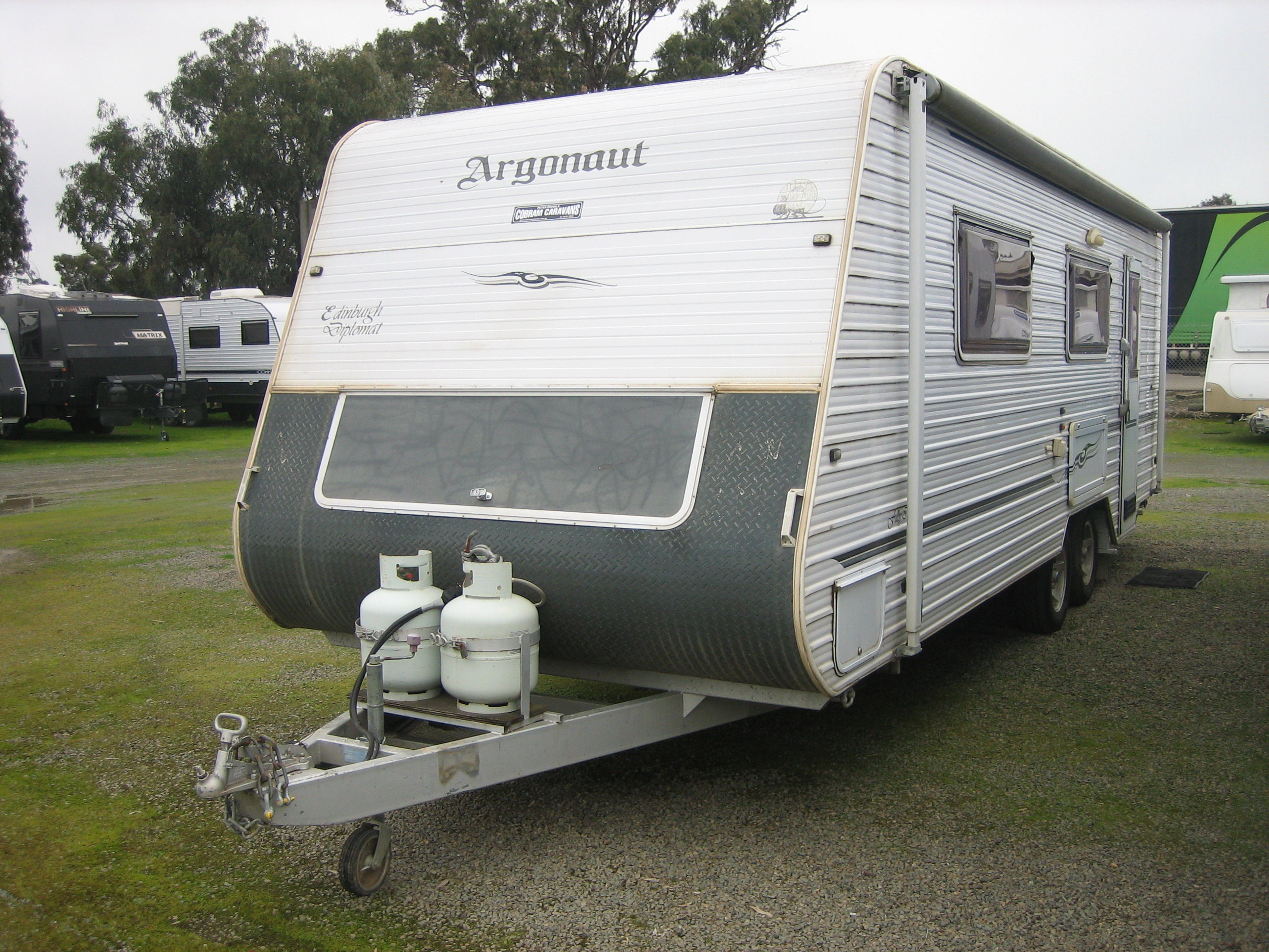 AU7648
