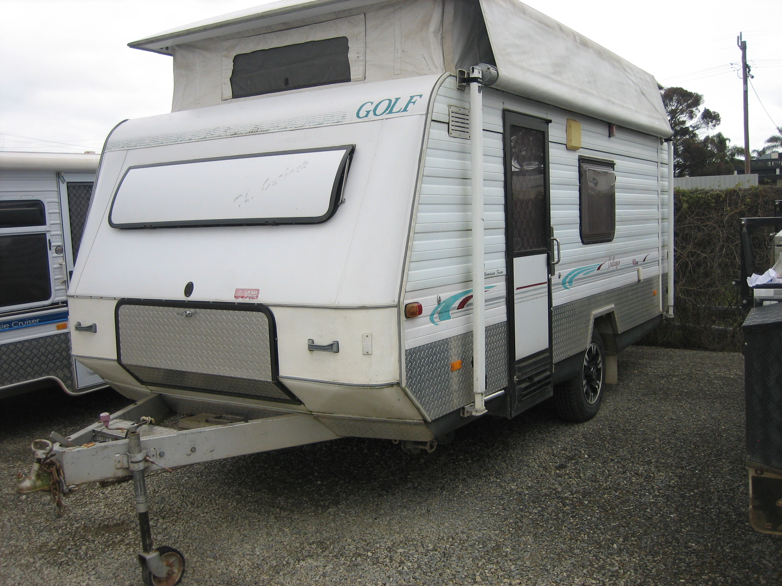 GU7744