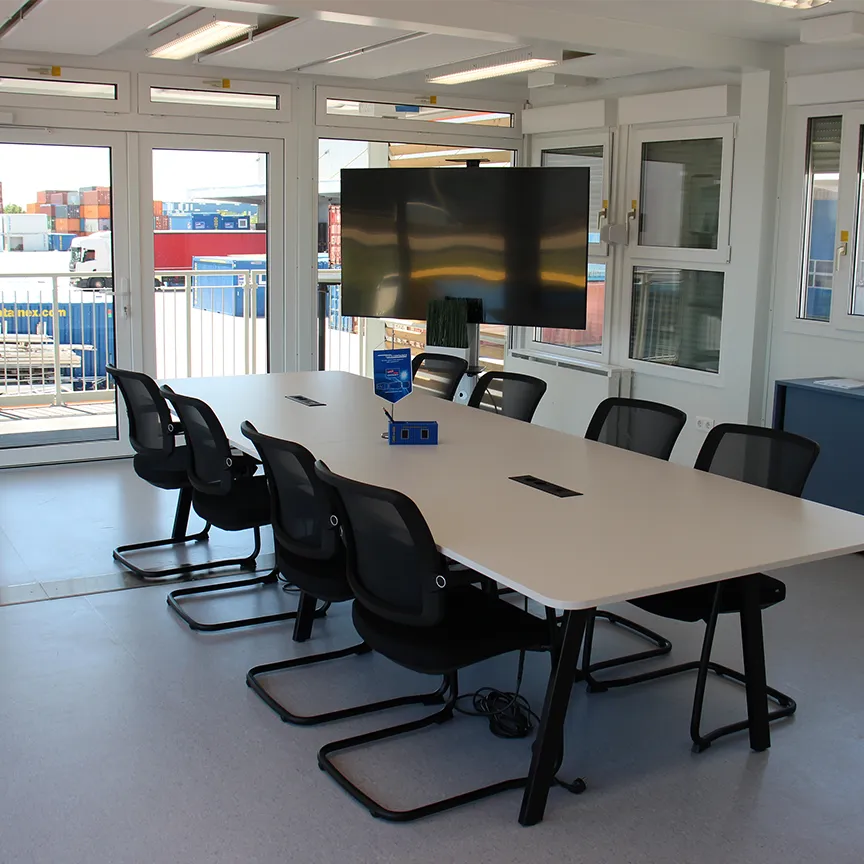 Meetingraum in Plusline Bürocontainer