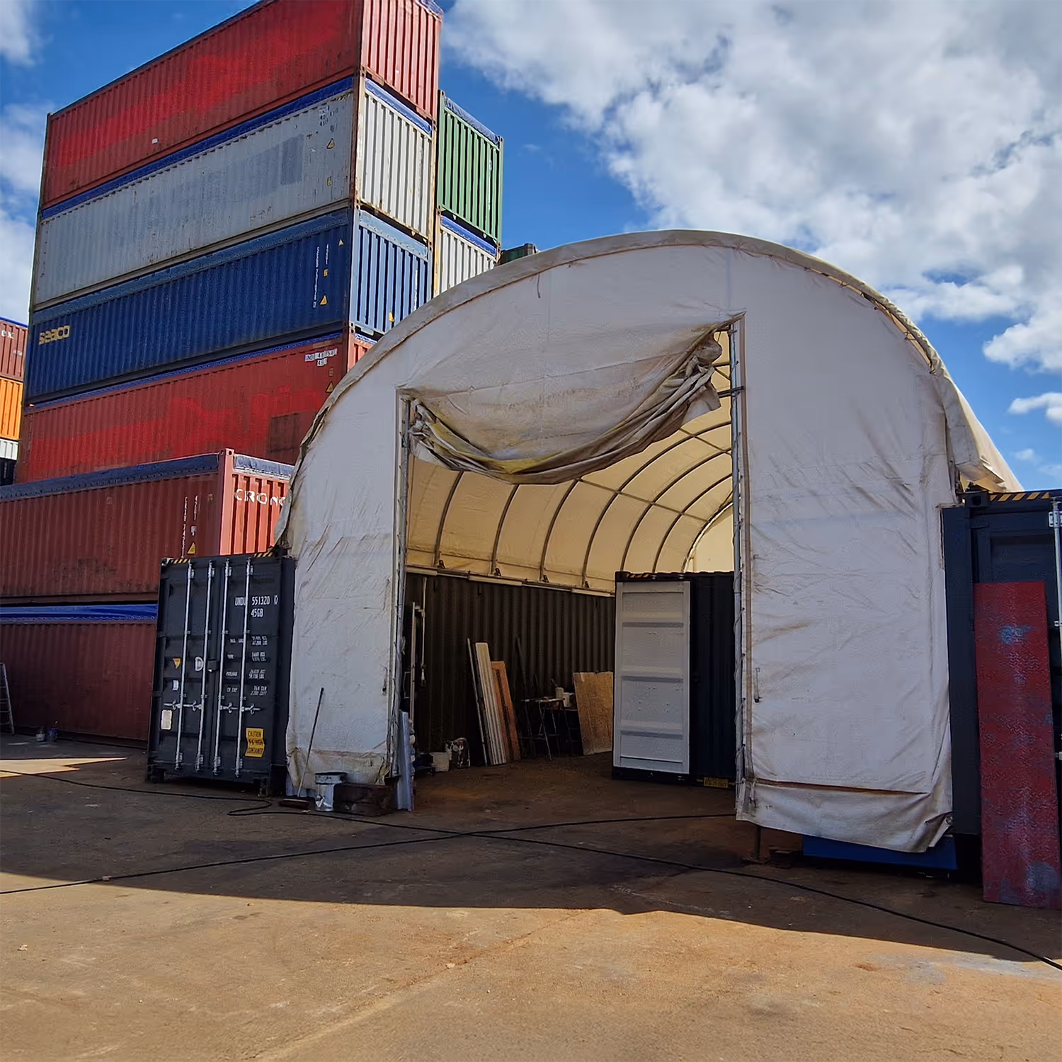 Containerüberdachung, Containerzelt