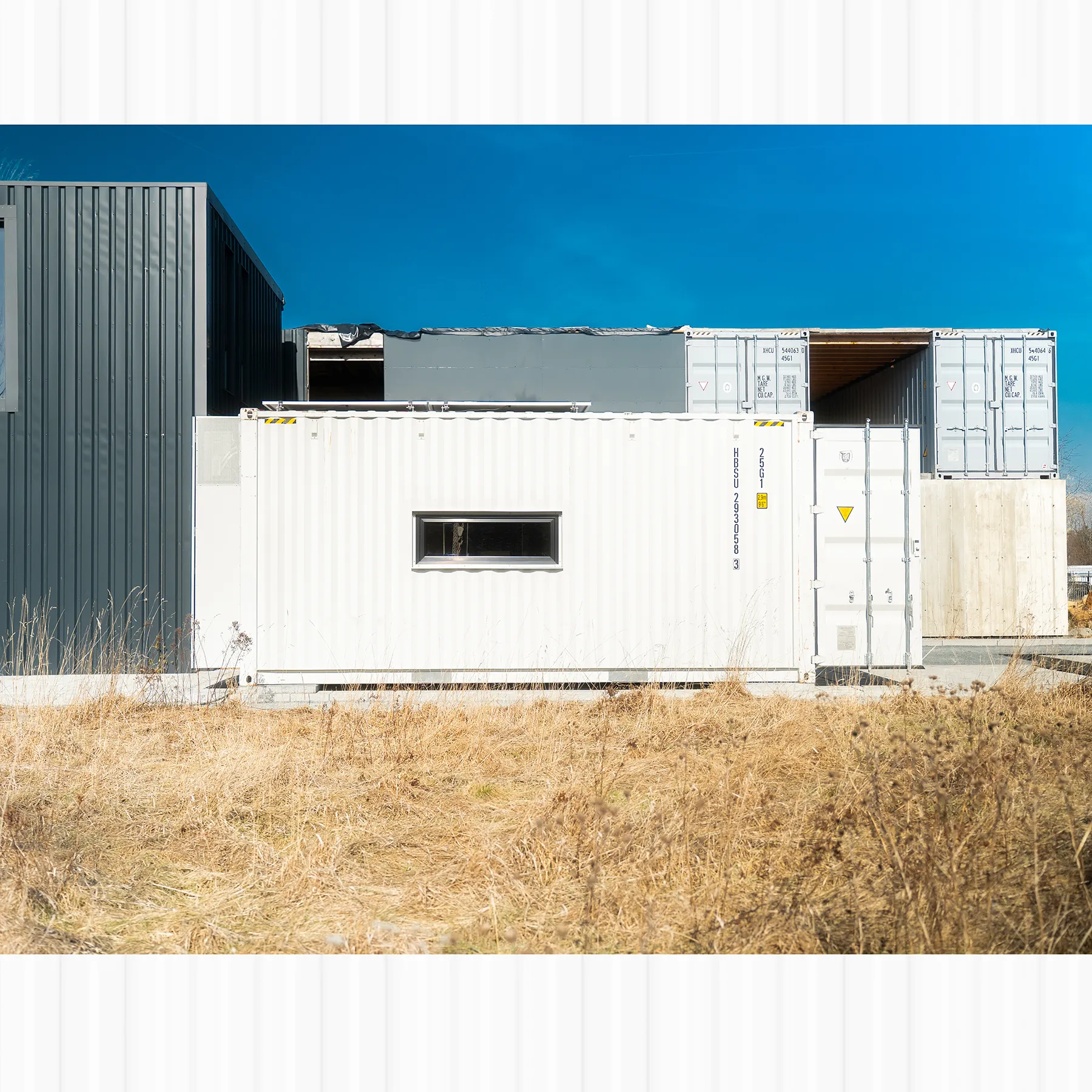 20 Fuß/ 16 m2 Container Tinyhouse von Mein Lagerraum3 mit Solarpanel