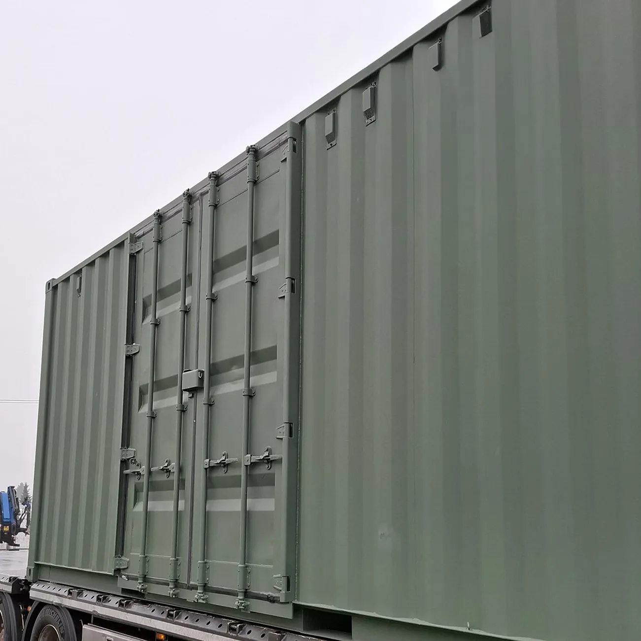 Sonderlackierung Militärcontainer mit Seitentür