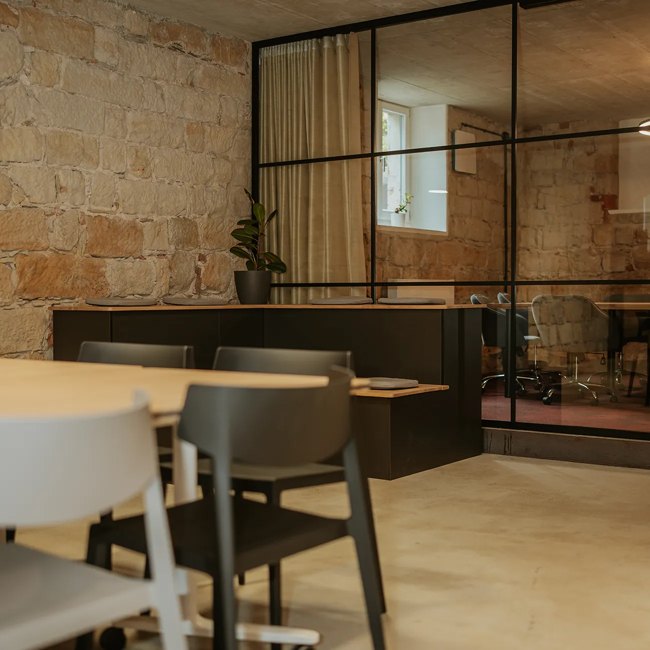 Coworking Dresden Sitzecke, Seminarbereich
